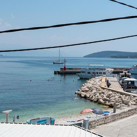 Beach Apartman Marela Слатине Екстериор снимка