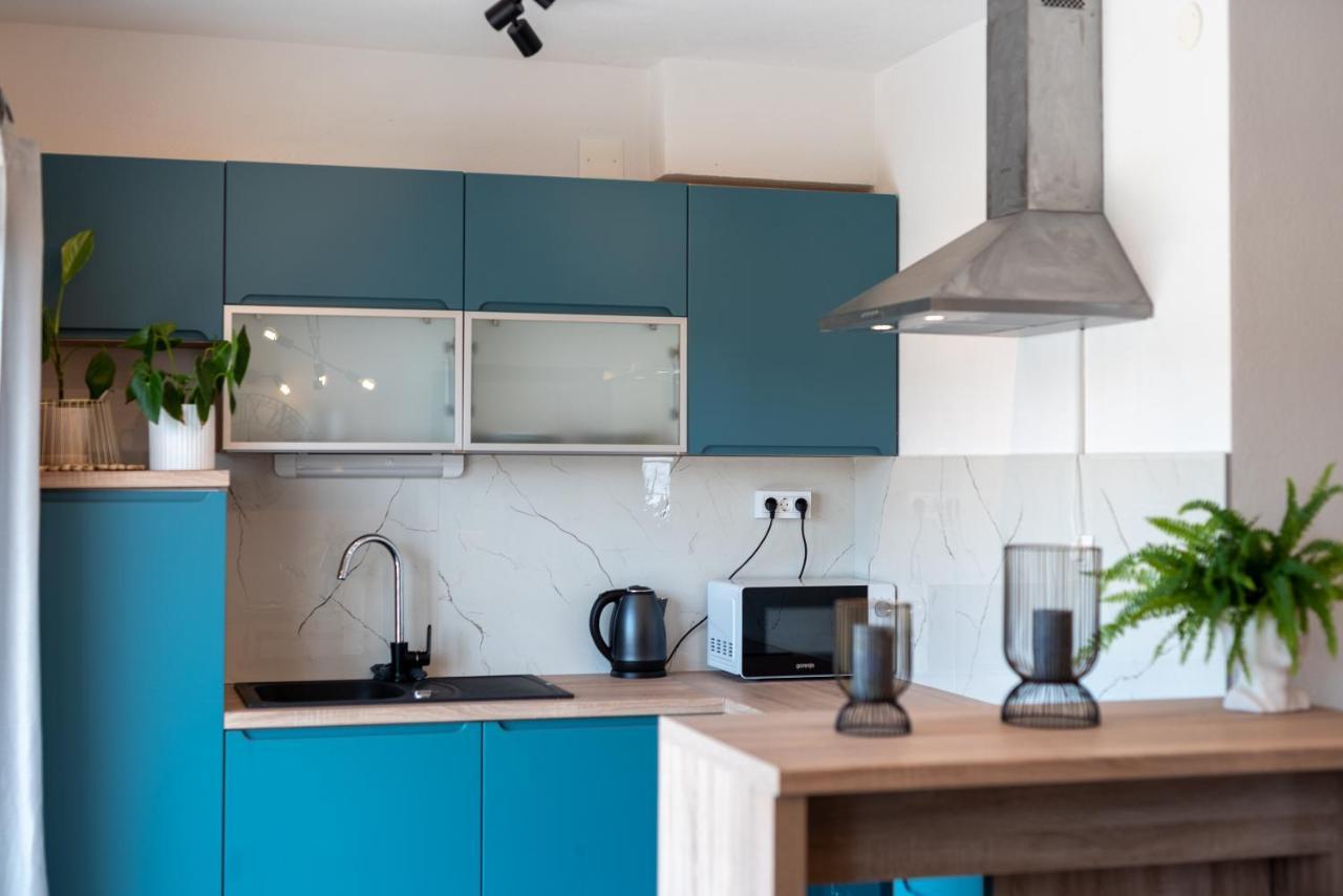 Beach Apartman Marela Слатине Екстериор снимка