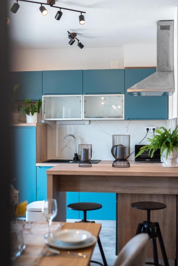Beach Apartman Marela Слатине Екстериор снимка