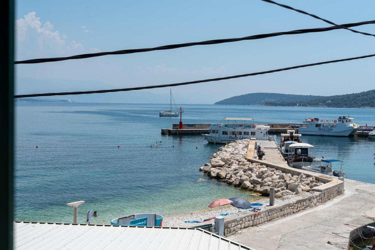 Beach Apartman Marela Слатине Екстериор снимка