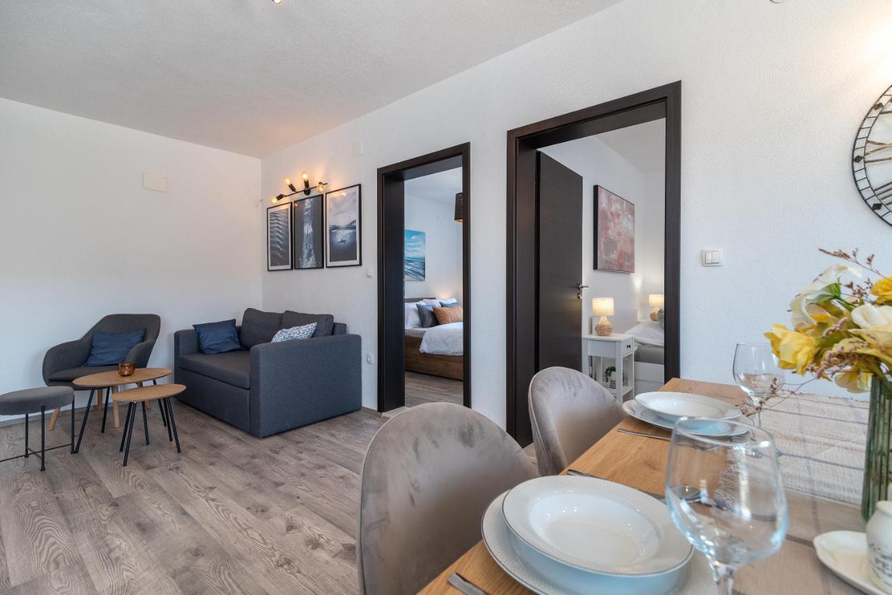 Beach Apartman Marela Слатине Екстериор снимка