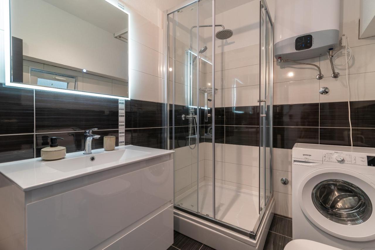 Beach Apartman Marela Слатине Екстериор снимка
