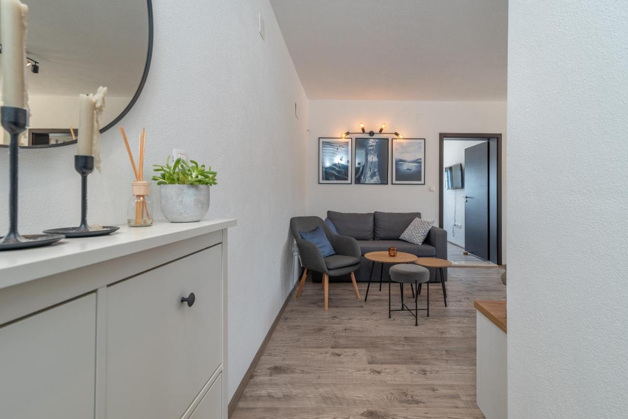 Beach Apartman Marela Слатине Екстериор снимка
